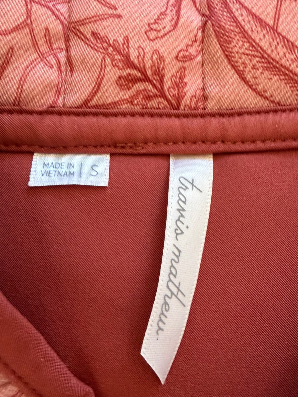 Travis Mathew Quilted Leaf-Print Bomber Jacket in Burgundy - Picture 2 of 3